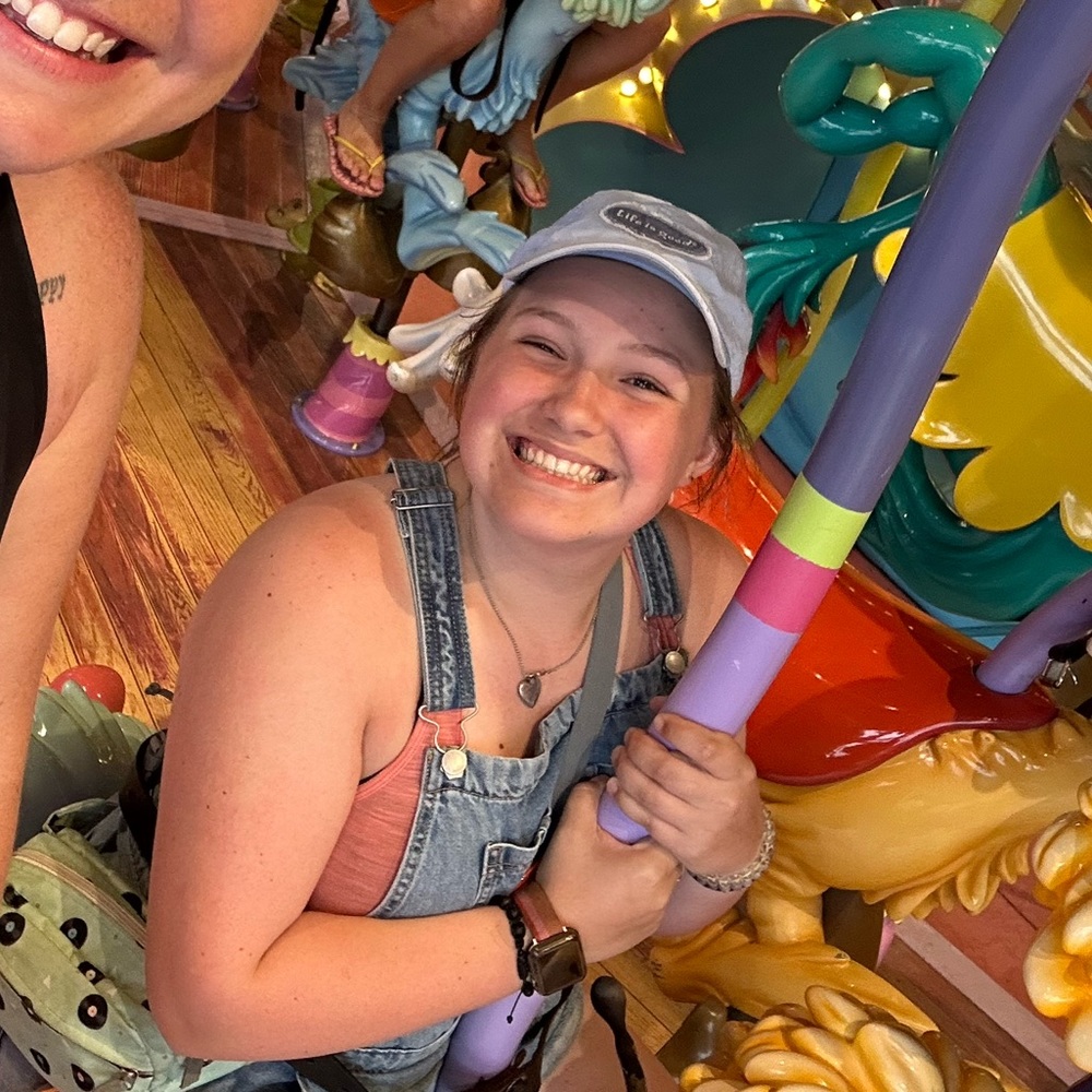 Meet your Posher, Lilly